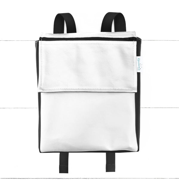 Base - 8" Mini Kangourou Blanche-Neige